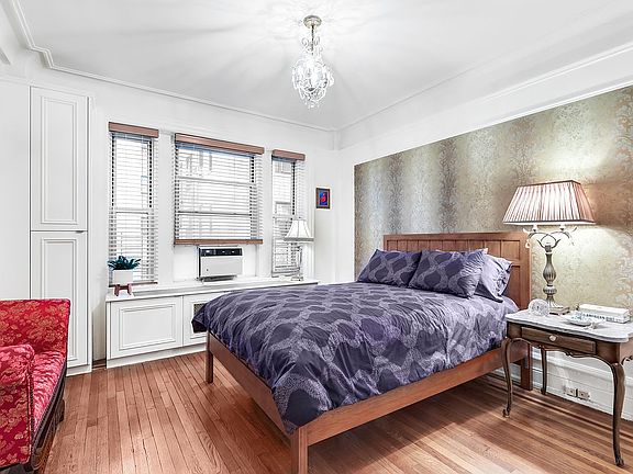4th image of 160 W 87th St APT 3B