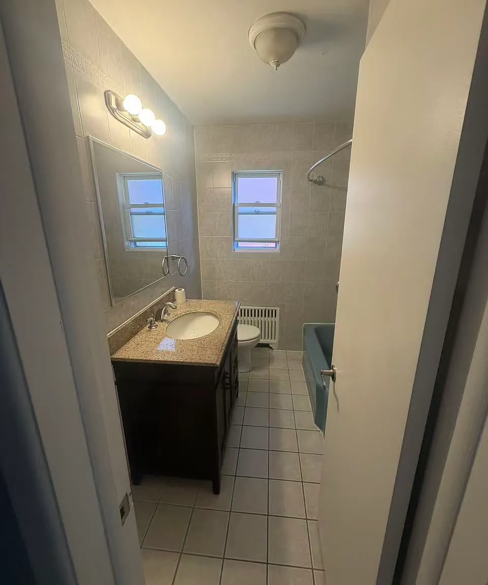 3 bed, 1250 sqft, $3,000 — Photo 4