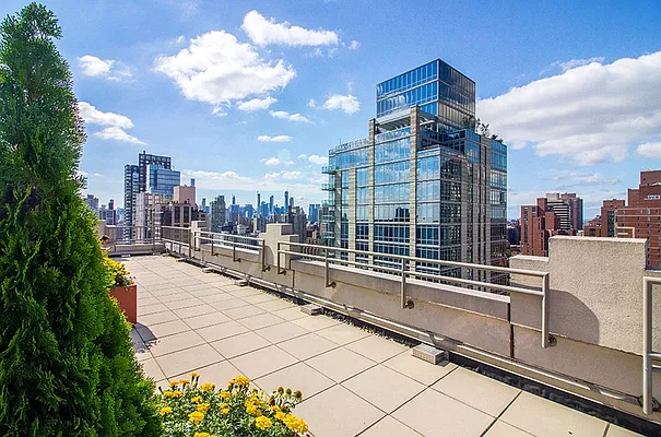 Rented by Mirador Real Estate | media 9