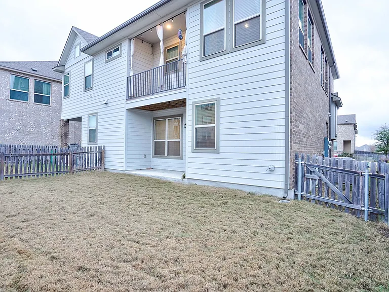 2212 Dillon Pond Ln #A — Photo 37