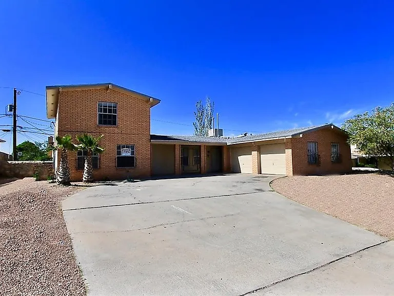 6925 Escondido Dr #B — Photo 1