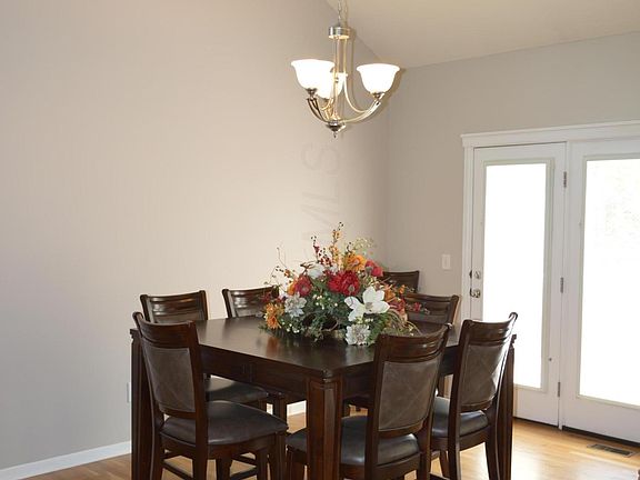 5th image of 6111 Blaverly Dr