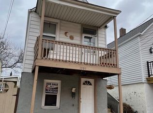 1709 Edwards St, Saint Louis, MO 63110