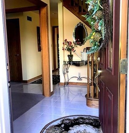 4th image of 103 Trottingwood Cir