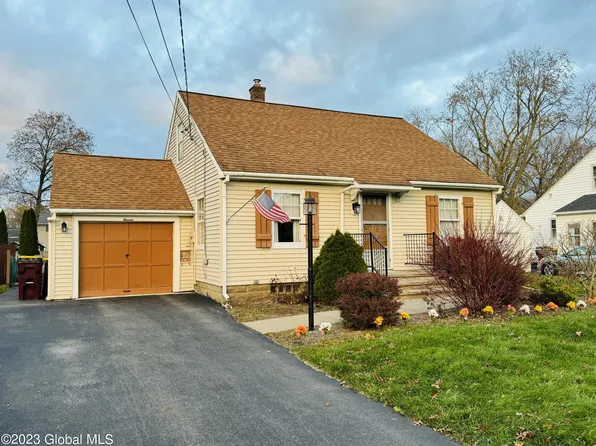 11 Witbeck Drive, Glenville, NY 12302