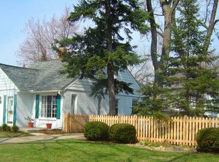 1156 Eaton Rd, Berkley, MI 48072