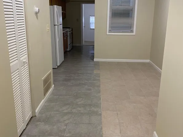 1230 18th Pl NE APT 1, Washington, DC 20002