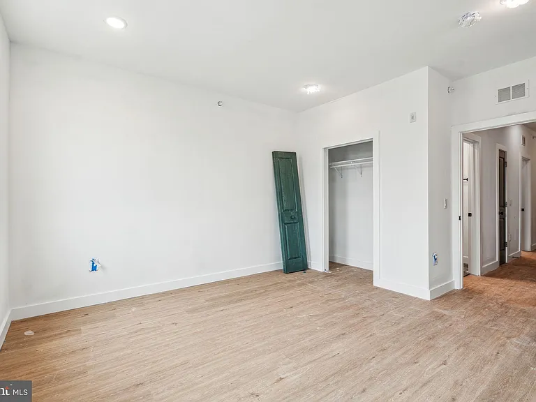 4243 Mantua Ave #2 — Photo 11