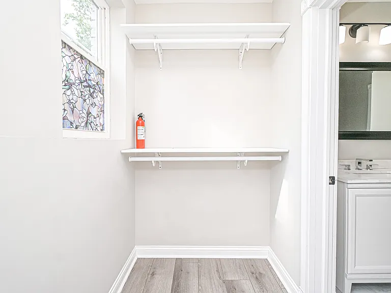 2823 Ashland Ave — Photo 24
