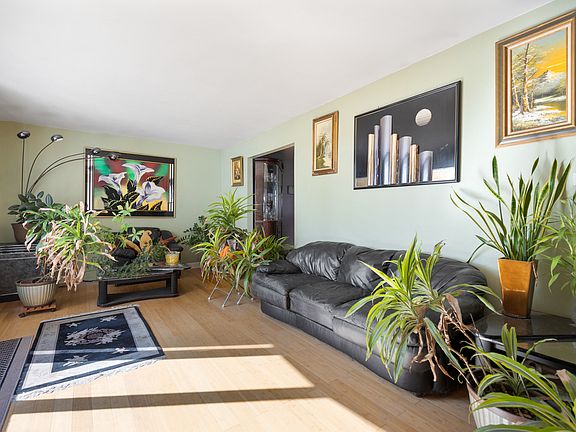 4th image of 1212 Andrea Ln