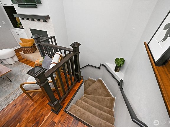 4th image of 2130 Newport Way NW #7-4