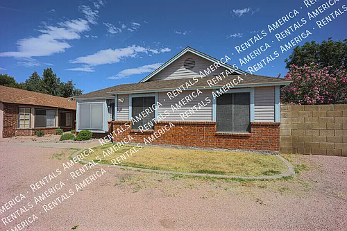 1055 N Recker Rd Photo 1