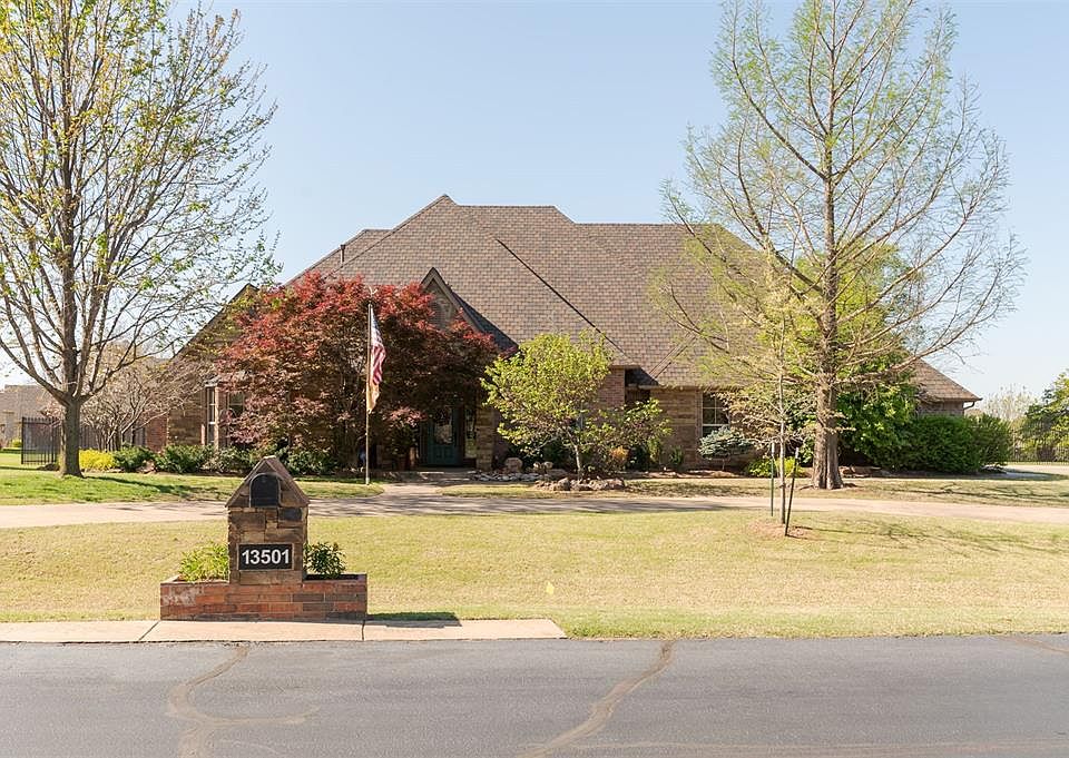 1st image of 13501 Raintree Ln