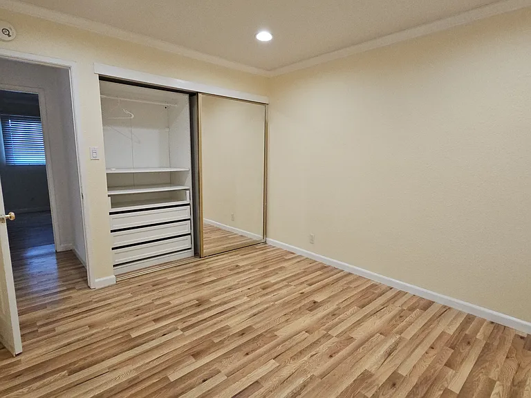 7855 Gardella Dr — Photo 10