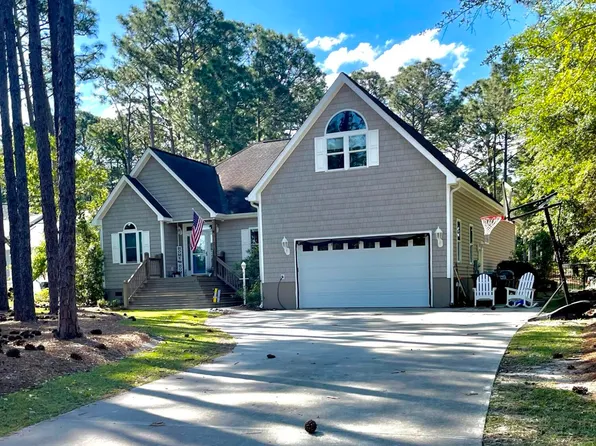 124 Sutton Drive, Cape Carteret, NC 28584