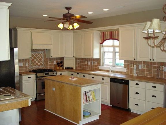 Island kitchen