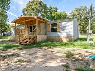 180 County Road 4251, Palestine, TX 75803