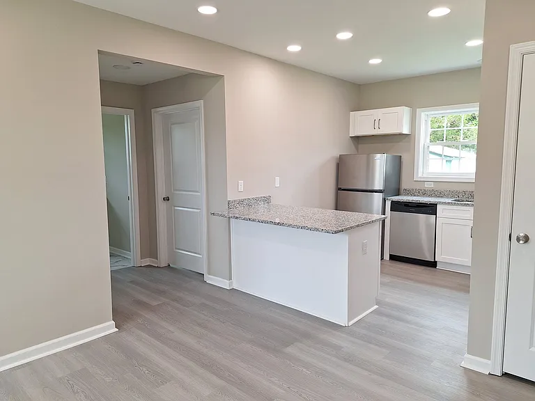 1814 Kecoughtan Rd — Photo 18