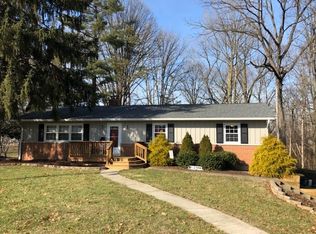 716 Ravenwood Dr, Greencastle, IN 46135