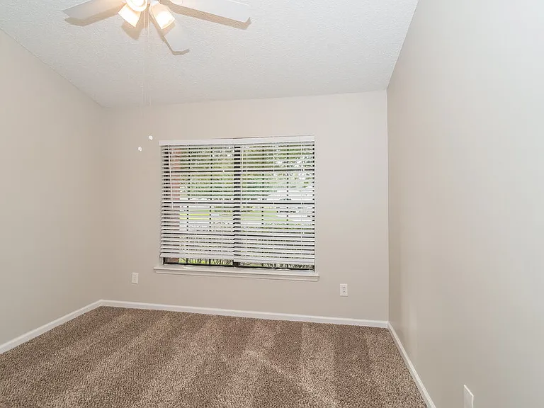 14031 Ridgewick Dr — Photo 12