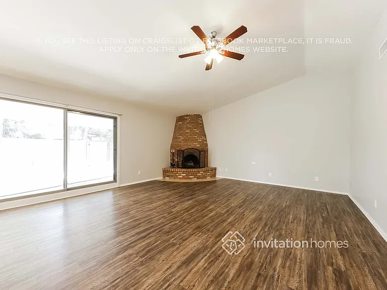 3437 W Muriel Dr — Photo 2