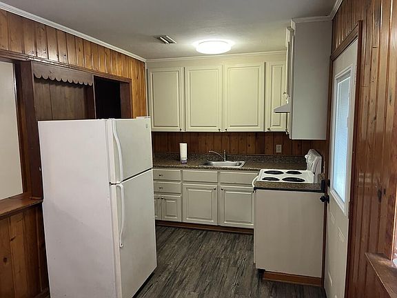 4th image of 103 Martin Dr
