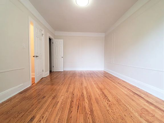 3rd image of 8602 Forest Pkwy #3H