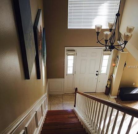 3rd image of 939 W Charing Cross Cir