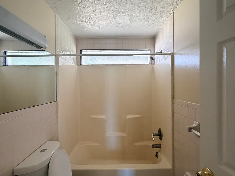 67 Fairview Ave — Photo 11