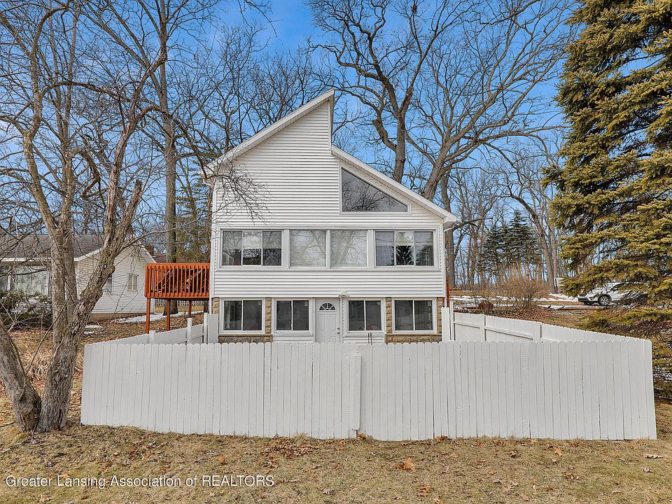 1st image of 6293 W Lake Dr