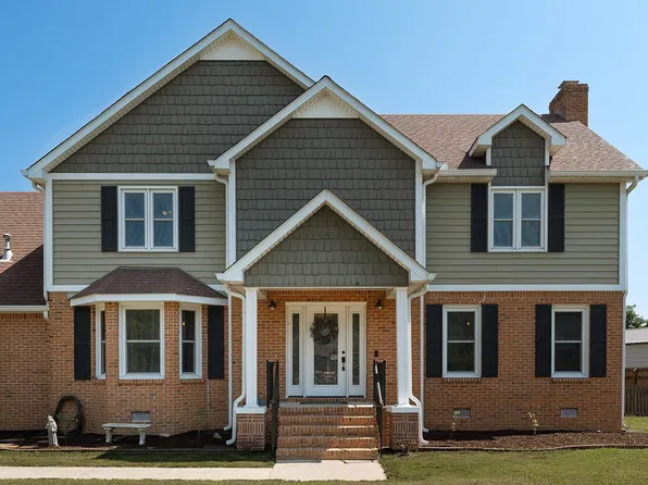 810 Twelve Oaks Rd, Tullahoma, TN 37388