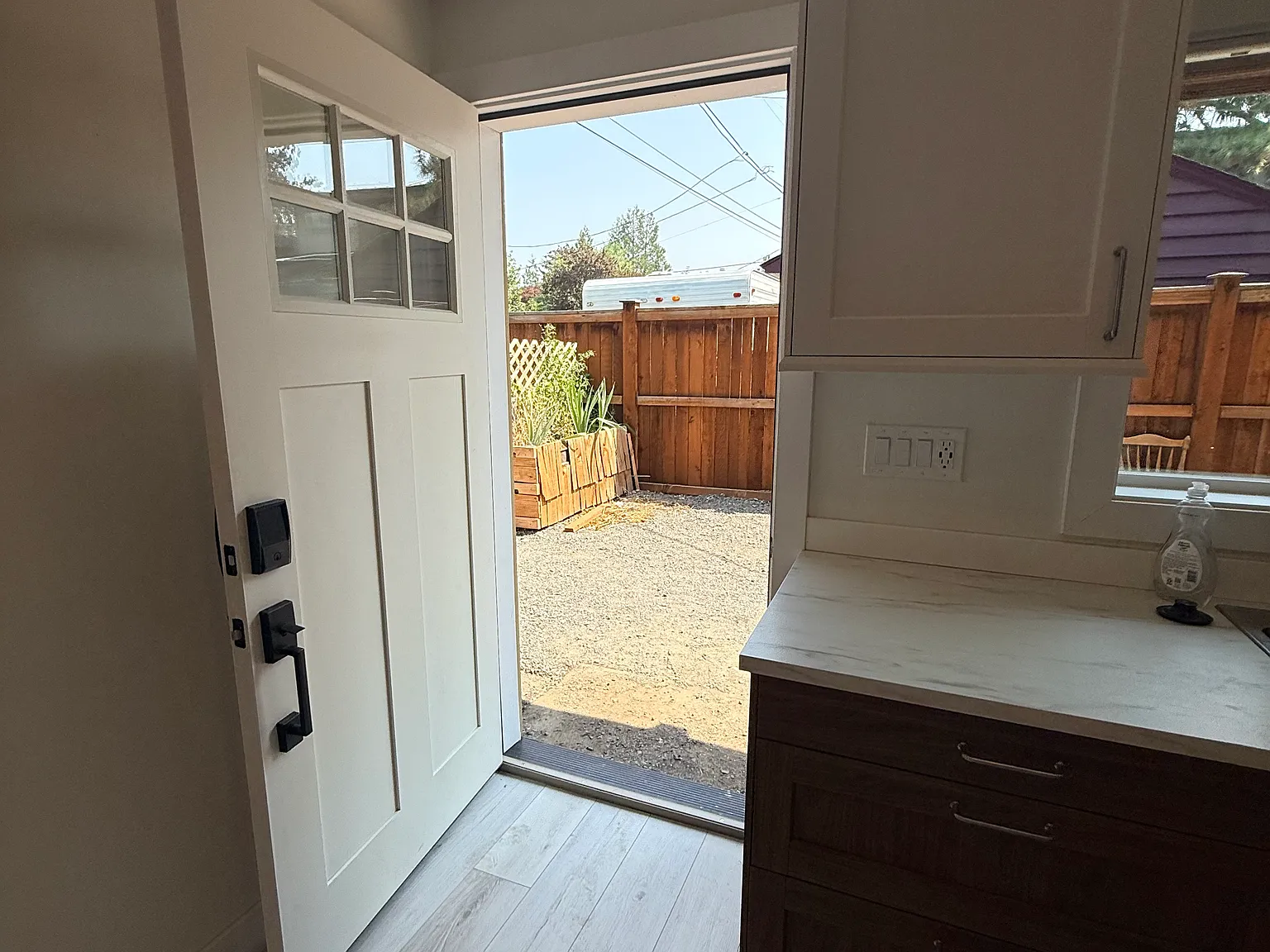 Studio, 250 sqft, $1,600 — Photo 3