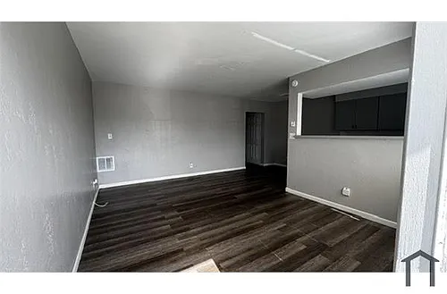1040 NE 7th Ave #35 Photo 1