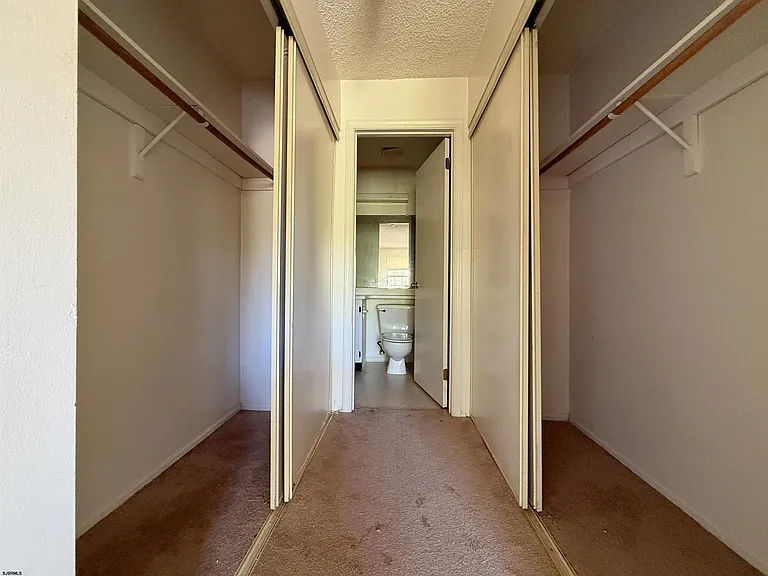 81 Colonial Ct #81 — Photo 11