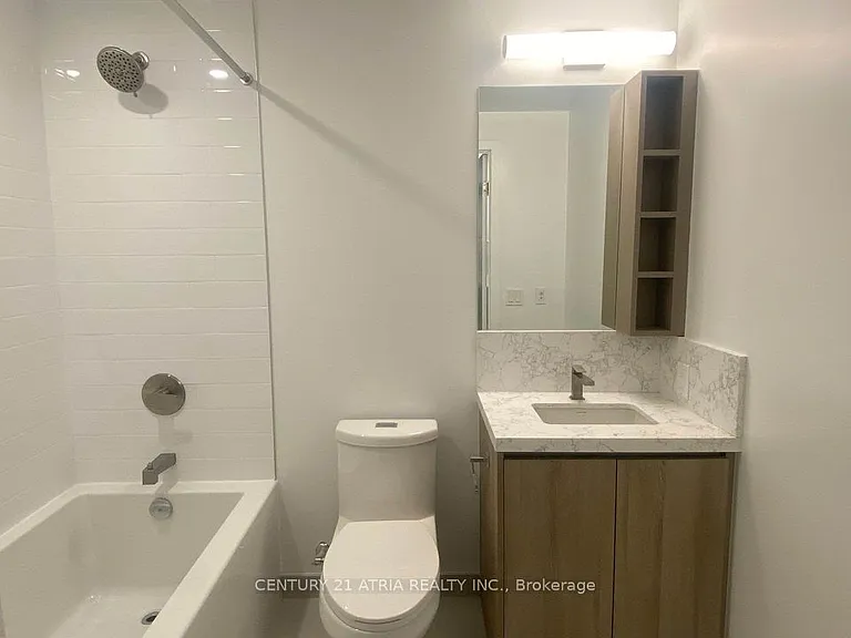 319 Jarvis St #911 — Photo 5