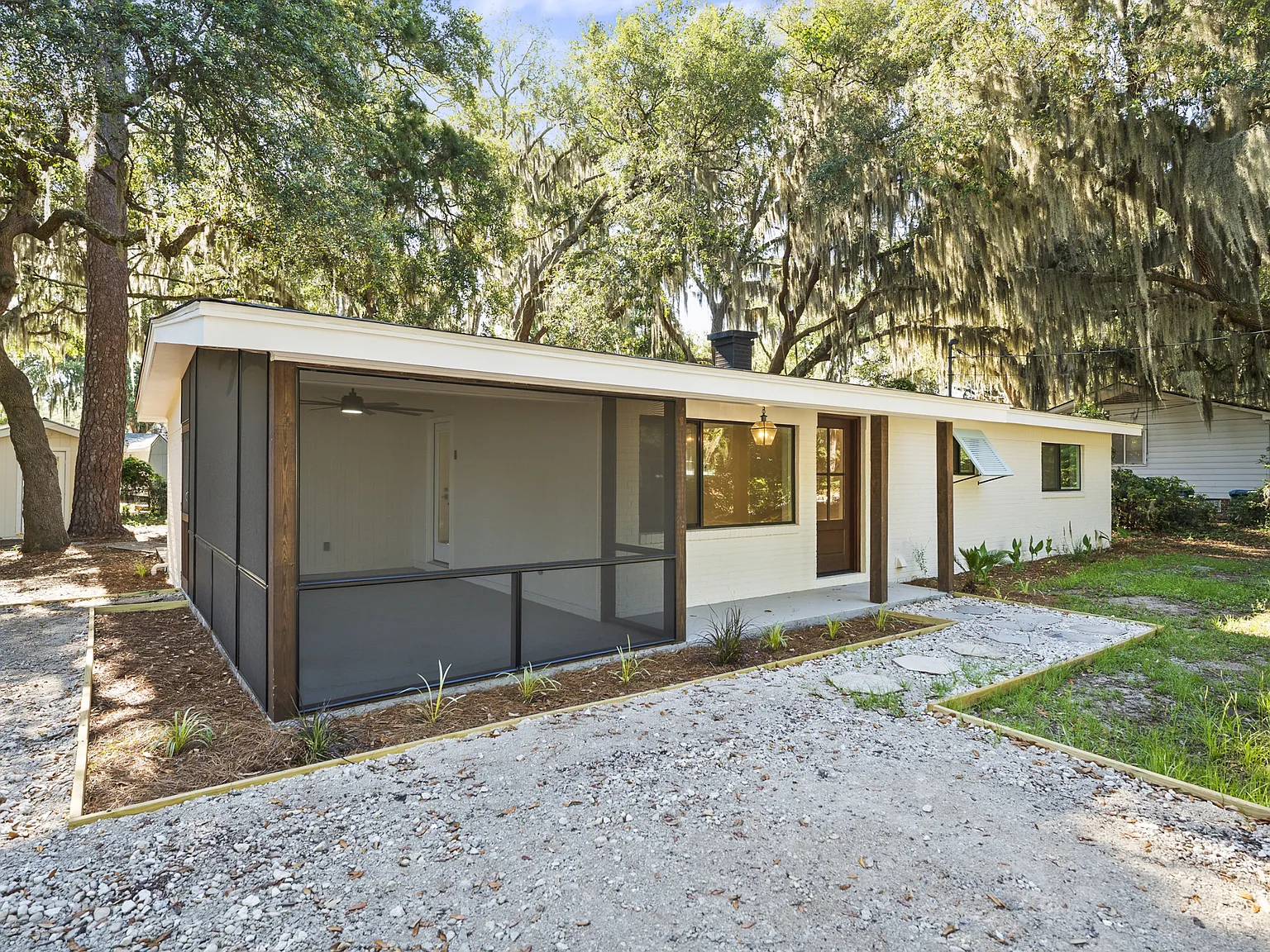 1608 Madrid Avenue - 1 — Photo 2