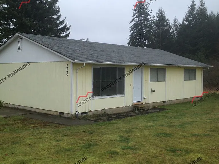 556 Avery Rd W — Photo 17