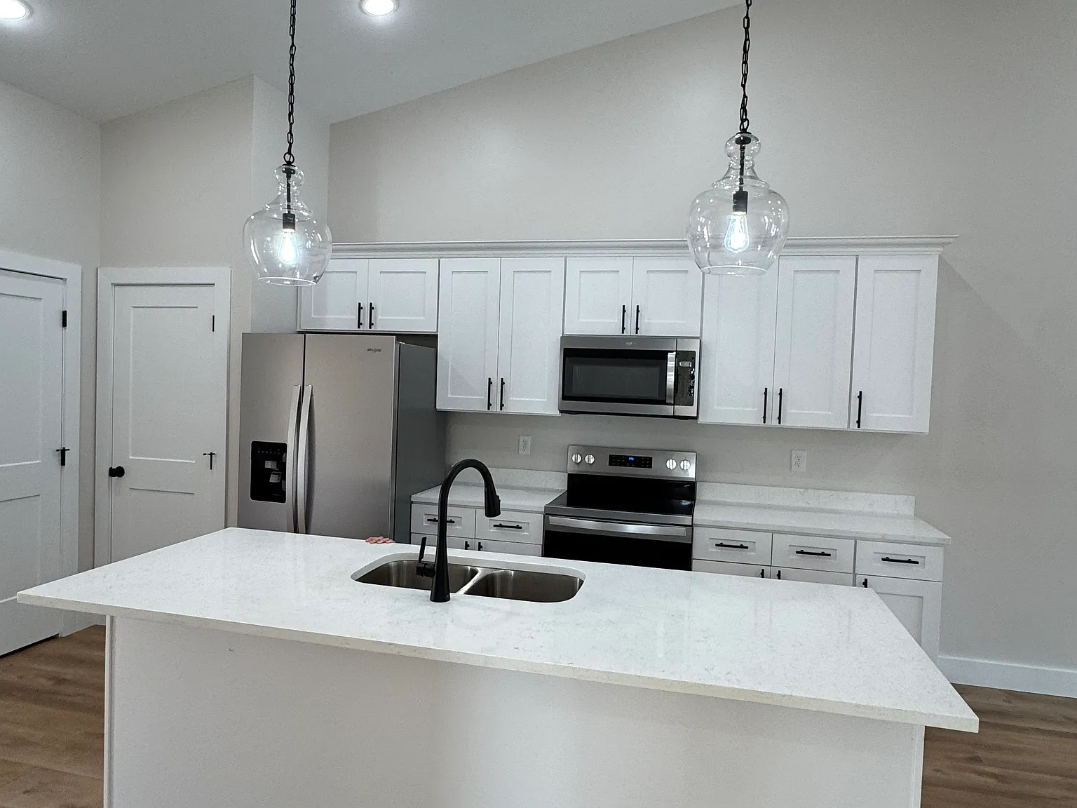 2 bed, 1200 sqft, $1,275 — Photo 2