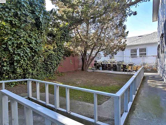 4th image of 7021 Lacey Ave