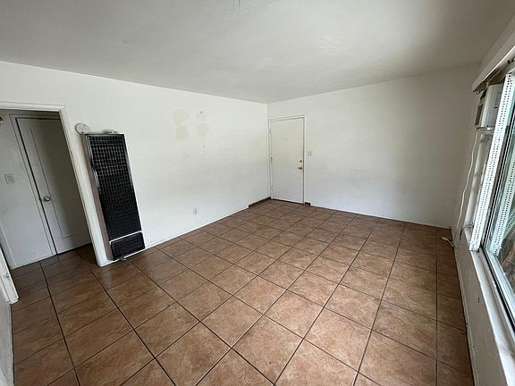3rd image of 847 Felspar St