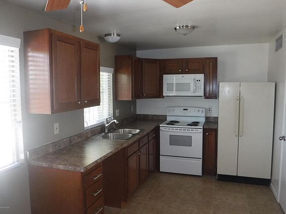 3rd image of 7109 E Bellingham Dr