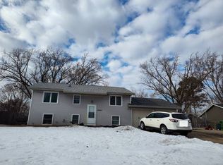 10640 Arrowhead St NW, Coon Rapids, MN 55433