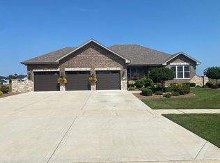 15730 Ridge Pointe St, New Lenox, IL 60451