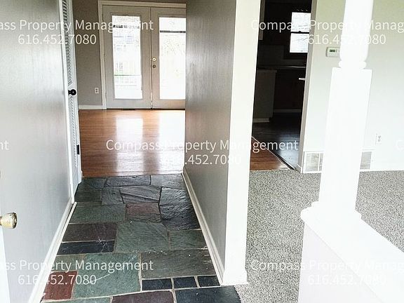 5th image of 4133 Norman Dr SE
