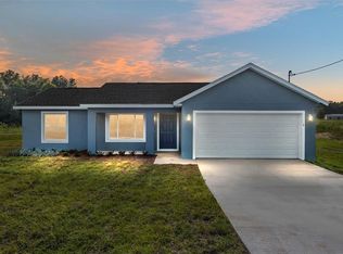 2 Maple Lane Way, Ocklawaha, FL 32179