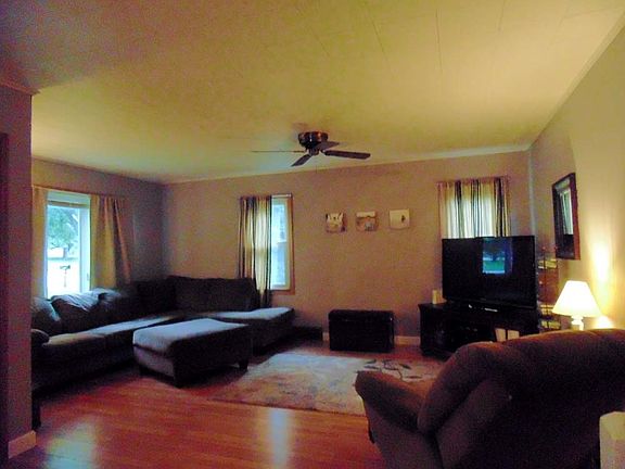 3rd image of 5332 Superior Ave