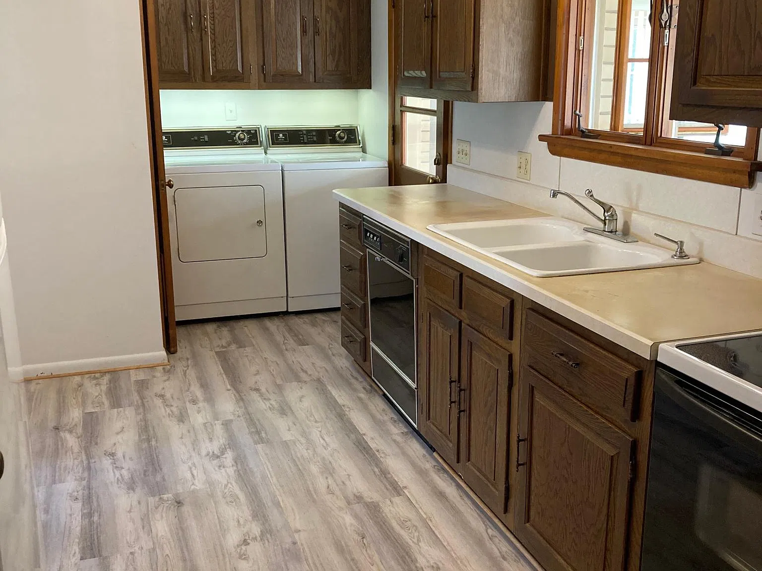 315 Clinton St — Photo 3