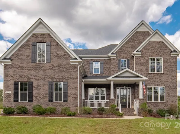 2054 Belle Grove Dr, Waxhaw, NC 28173