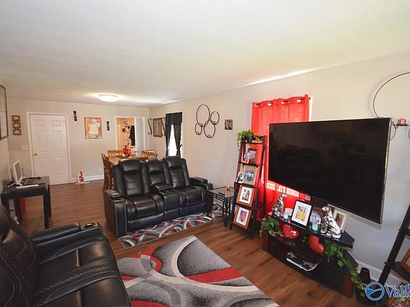 4th image of 1904 Oglesby Dr NW