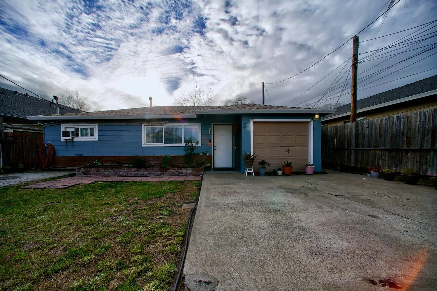 3617 Willow St photo 1